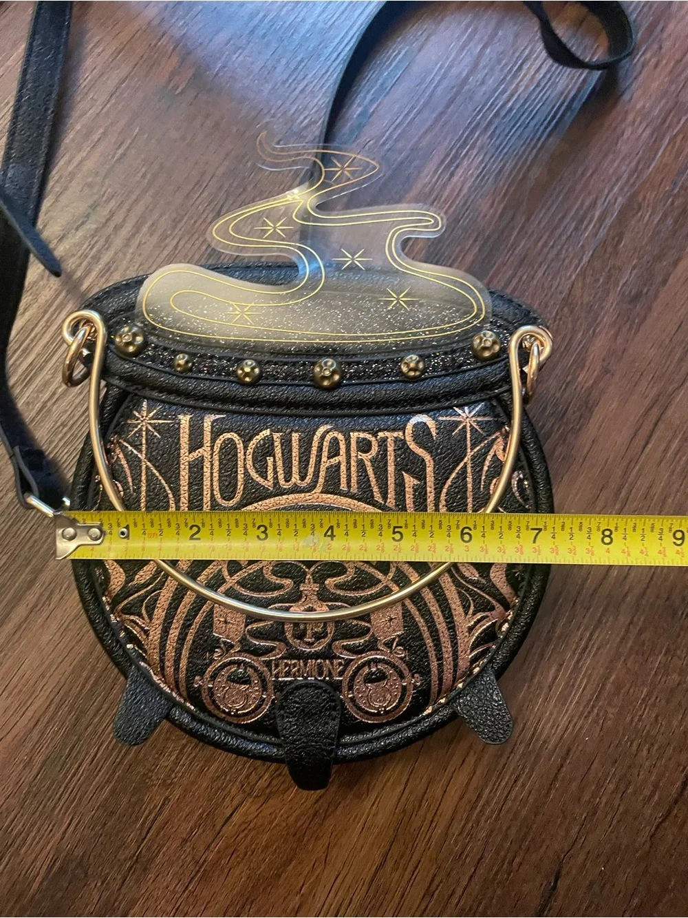 Fred Segal READ Harry Potter Hermione's Cauldron Black Crossbody Bag Purse NWOT - Picture 2 of 11